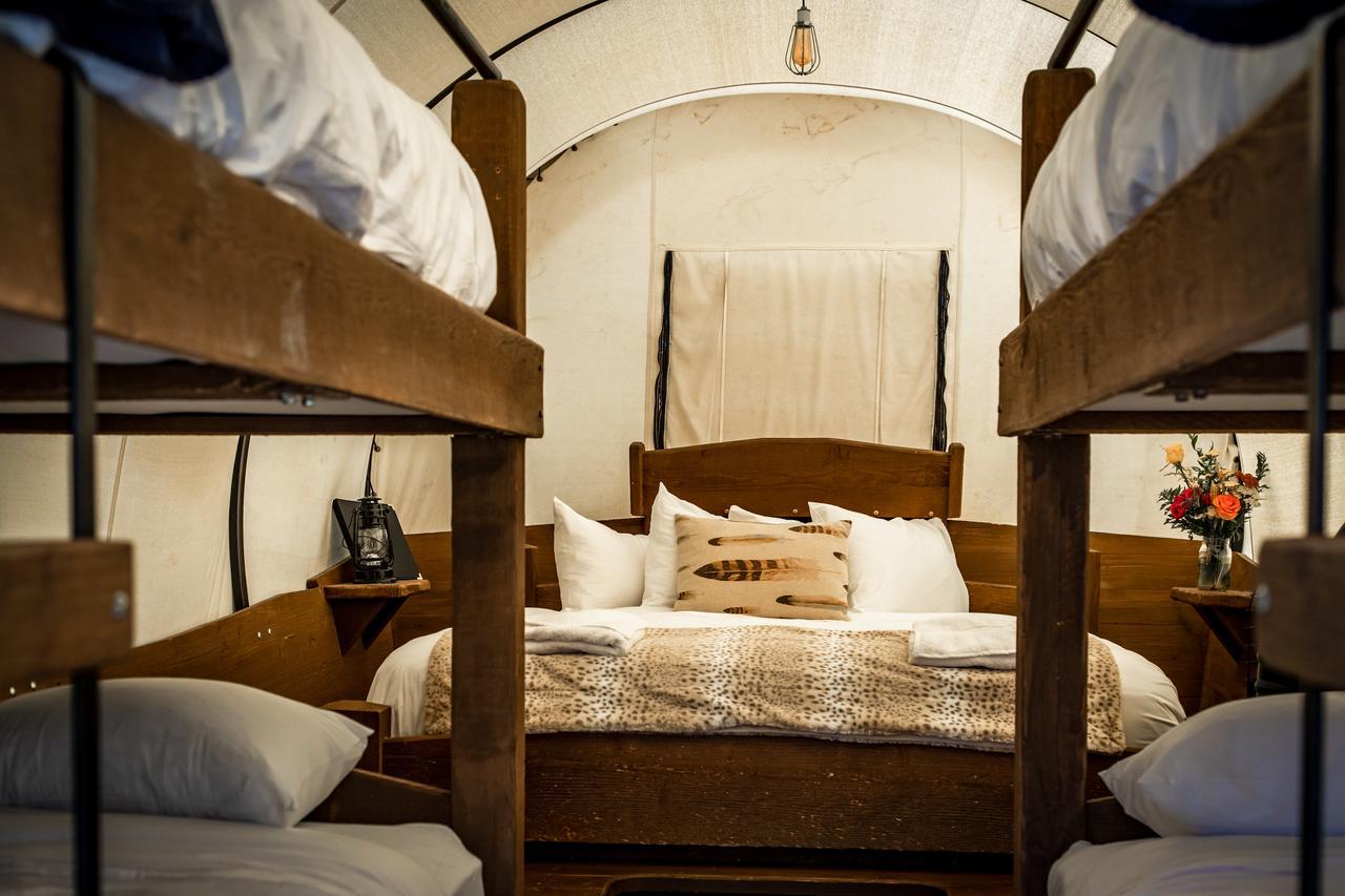 Conestoga Ranch Glamping Resort جاردن سيتي المظهر الخارجي الصورة