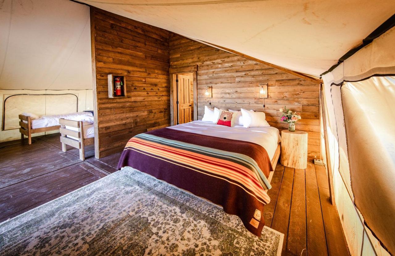 Conestoga Ranch Glamping Resort جاردن سيتي المظهر الخارجي الصورة