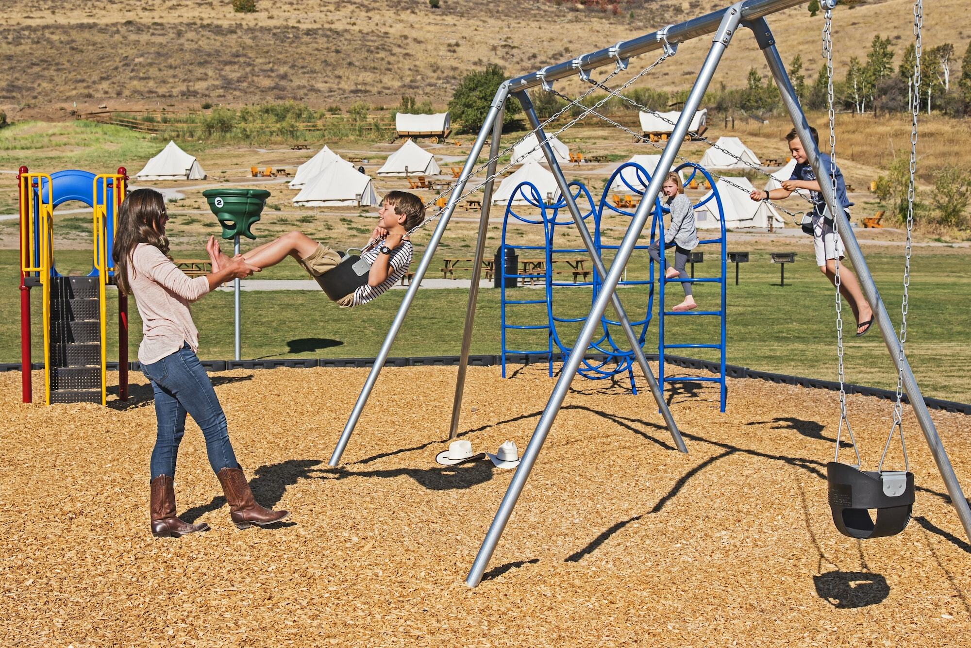 Conestoga Ranch Glamping Resort جاردن سيتي المظهر الخارجي الصورة